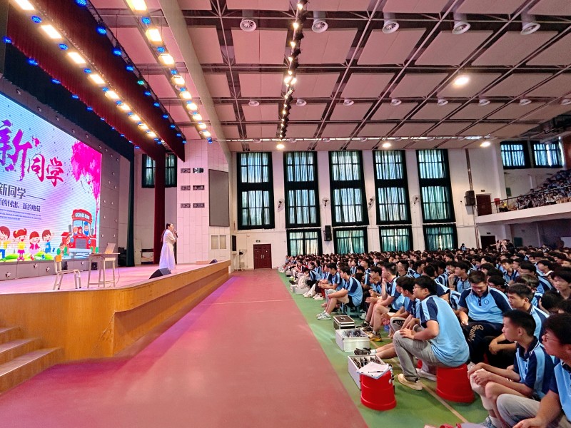 @2025级新生——你的校园生活“适应期通关攻略”已送达！