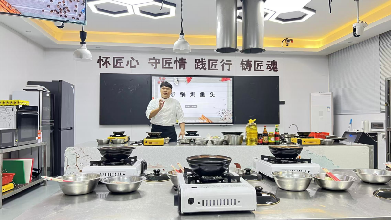 2025教师综合能力培训(三)丨学院教师素养培训多点开花